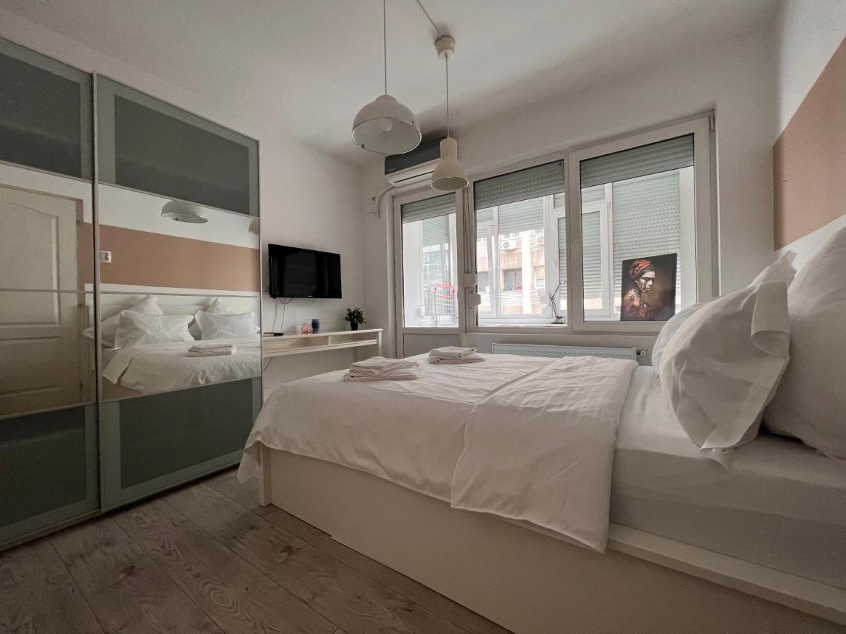 Pearl Center - 2Bdr Apartment Букурещ Екстериор снимка